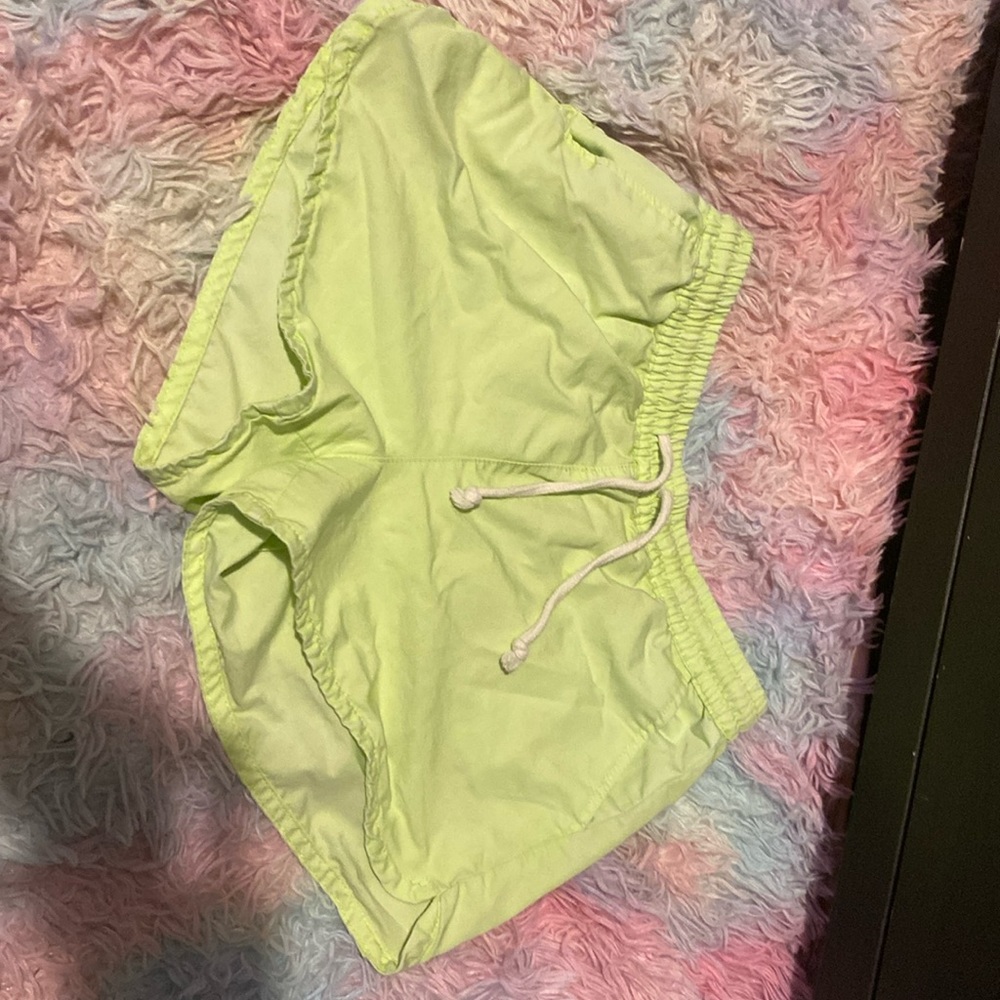 No boundaries shorts